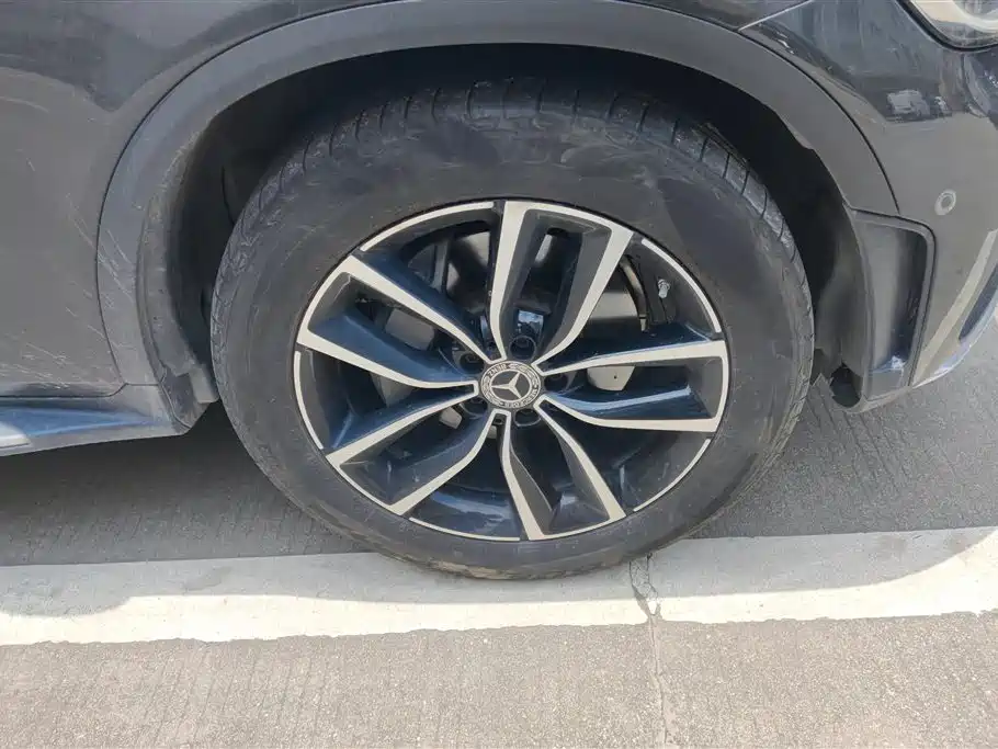 Mercedes-Benz GLC 2021 GLC 300 L 4MATIC Sporty фото 6