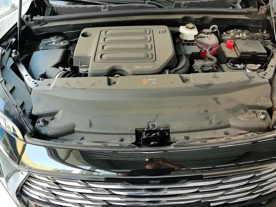 Photo 10 - Buick Envision S