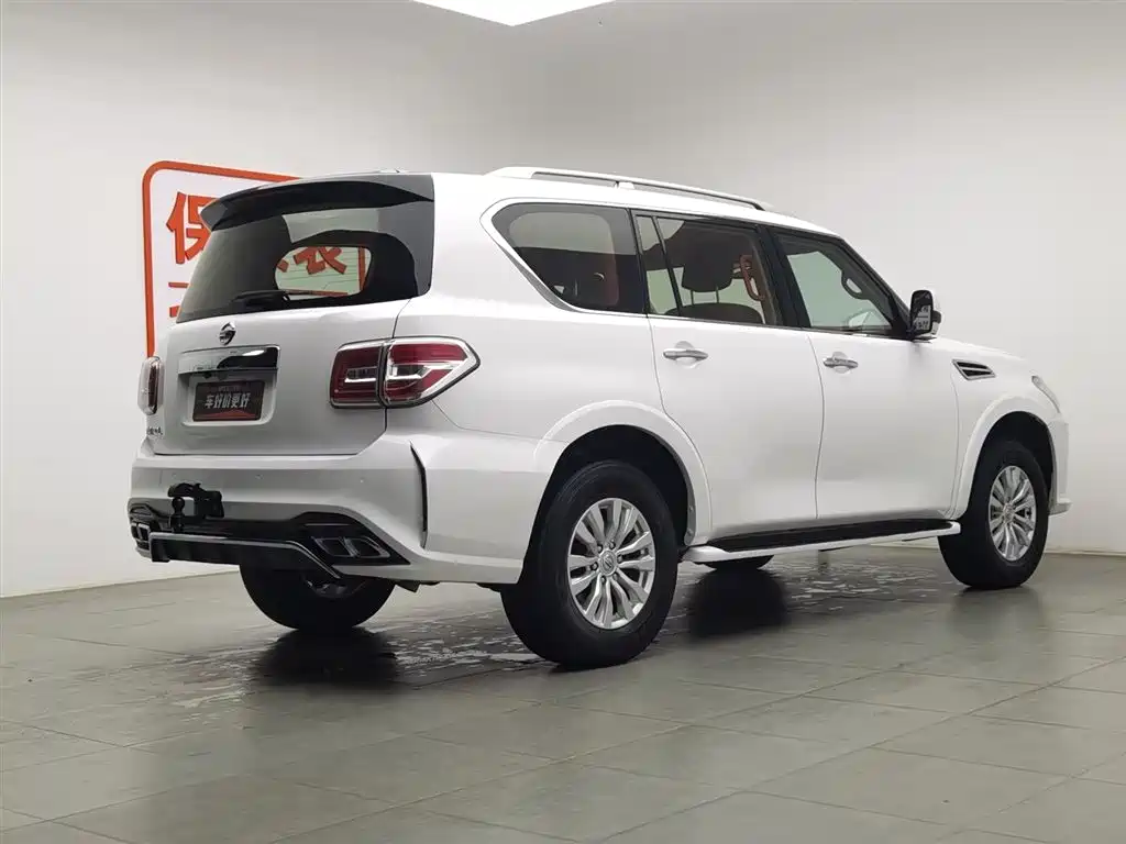 Nissan Patrol фото 3