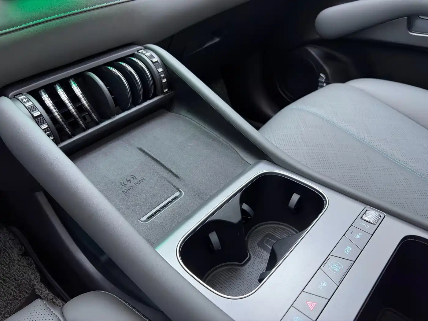 BYD Yuan PLUS 2025 Smart Drive 510KM Surpass Edition фото 10