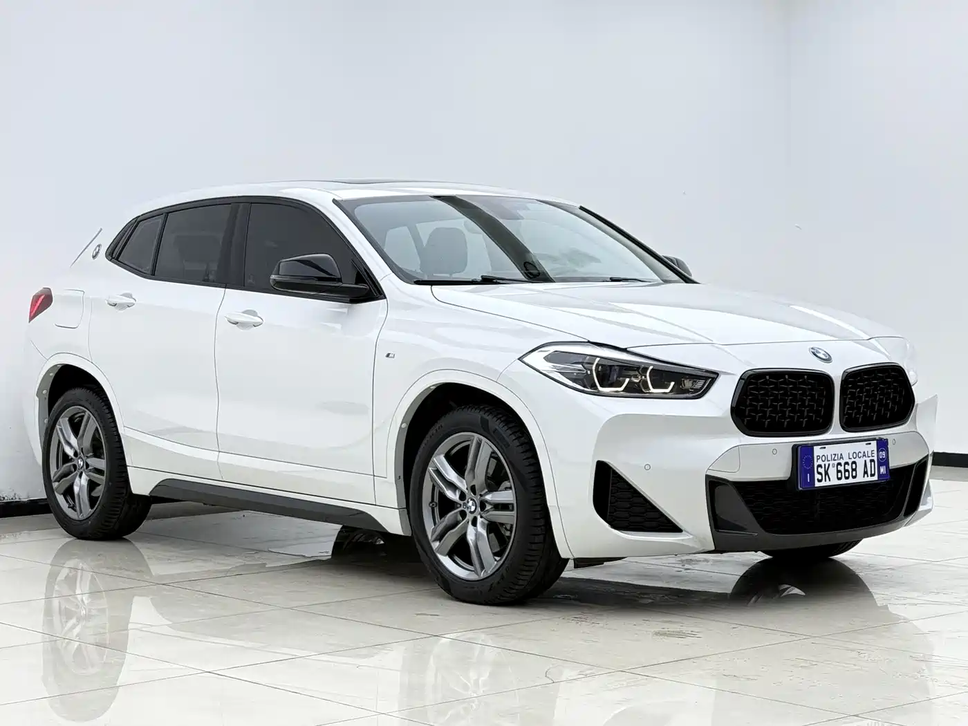 BMW X2 2023 sDrive25i M Sport Shadow Edition фото 3