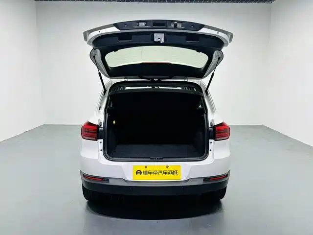 Volkswagen Tiguan 2016 280TSI Automatic 2WD Silk Road Comfort фото 15