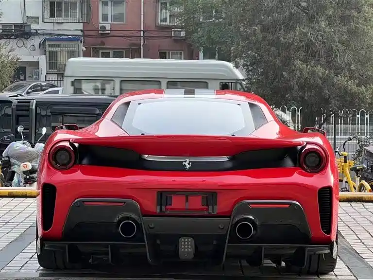 Ferrari 488 2019 2018 488 Pista