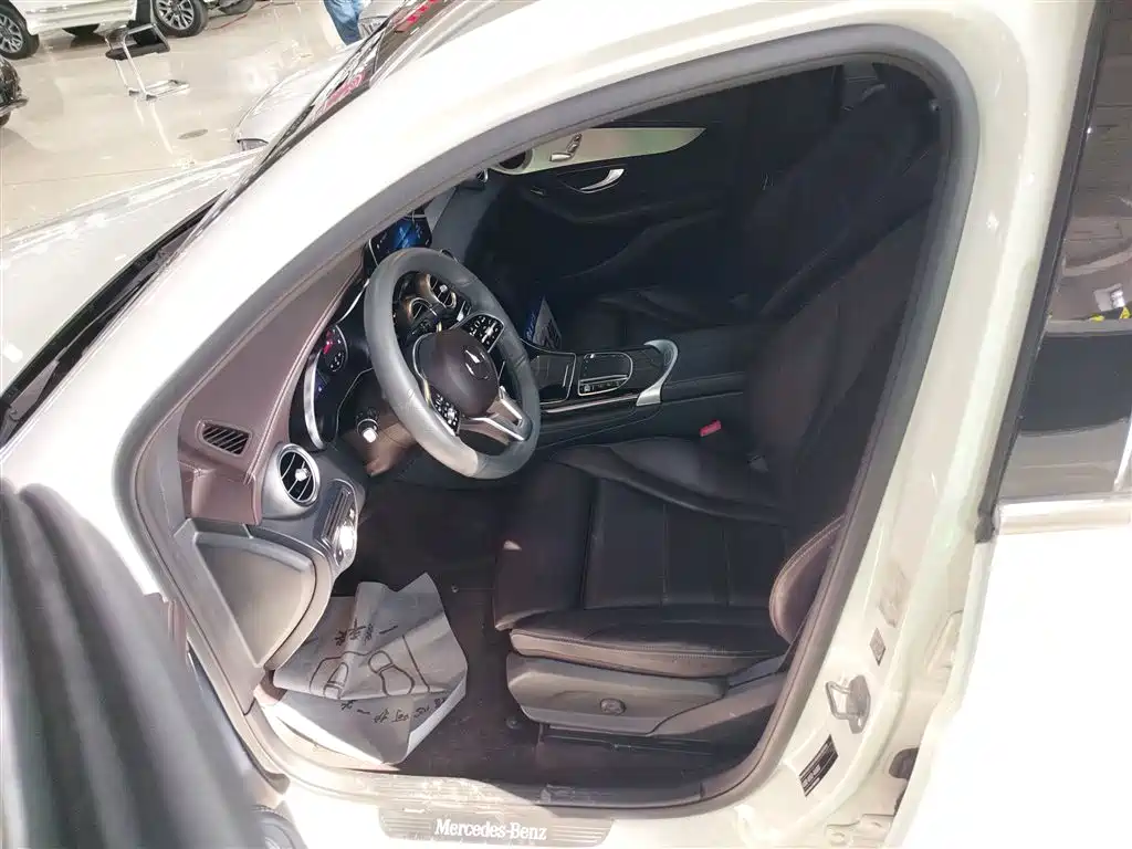 Mercedes-Benz GLC 2020 GLC 260 L 4MATIC Dynamic фото 12