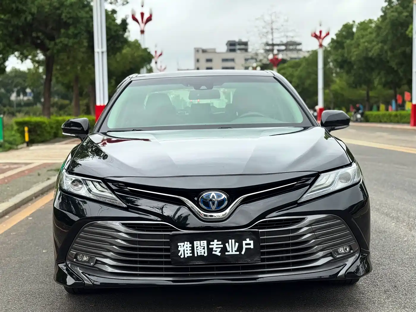 Toyota Camry 2019 Hybrid 2.5HG Luxury Edition China V фото 3