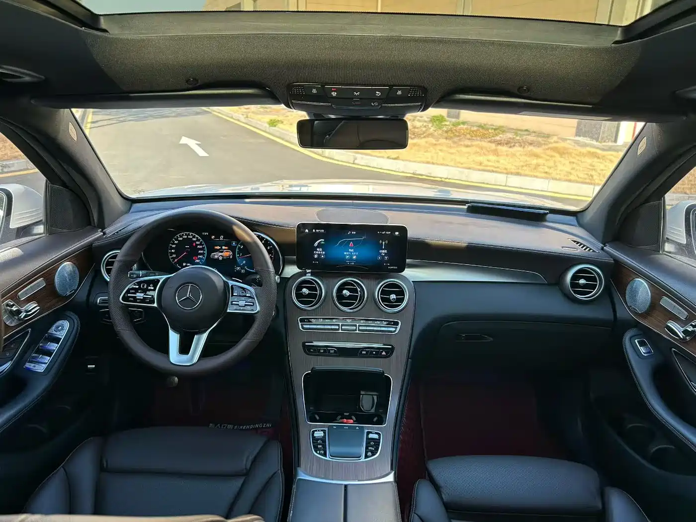Mercedes-Benz GLC 2021 GLC 300 L 4MATIC Sporty фото 9