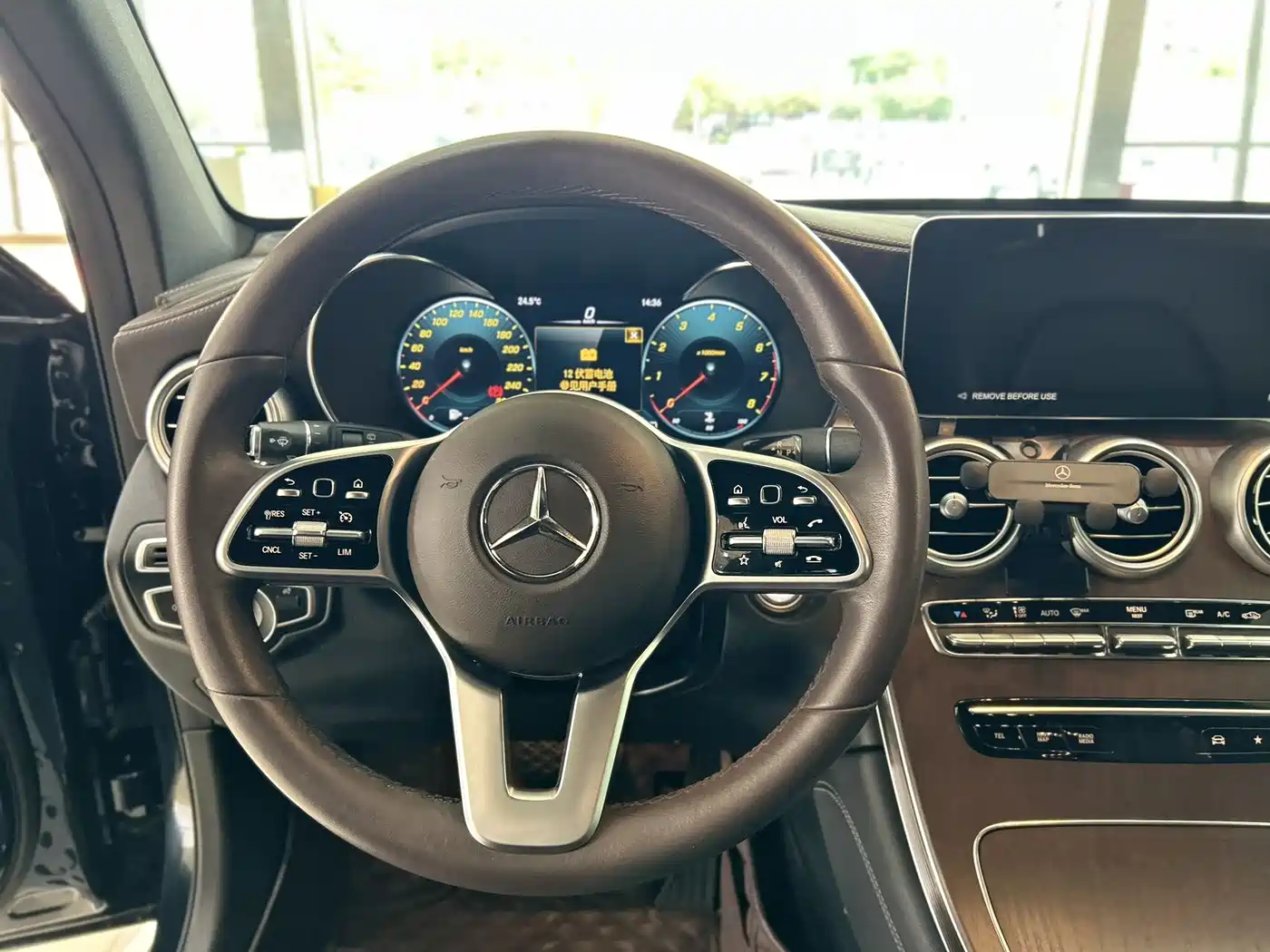 Mercedes-Benz GLC 2022 GLC 300 L 4MATIC Dynamic Collector's Edition фото 12