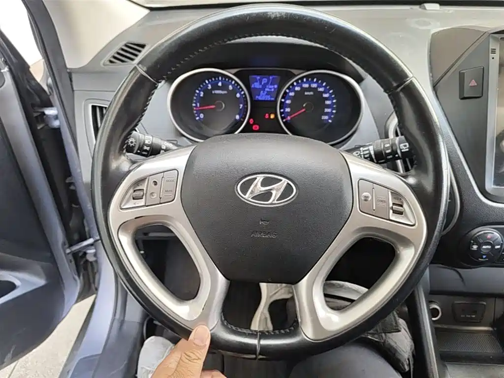 Hyundai Beijing Hyundai ix35 2015 2.0L Automatic 2WD Smart China V фото 11