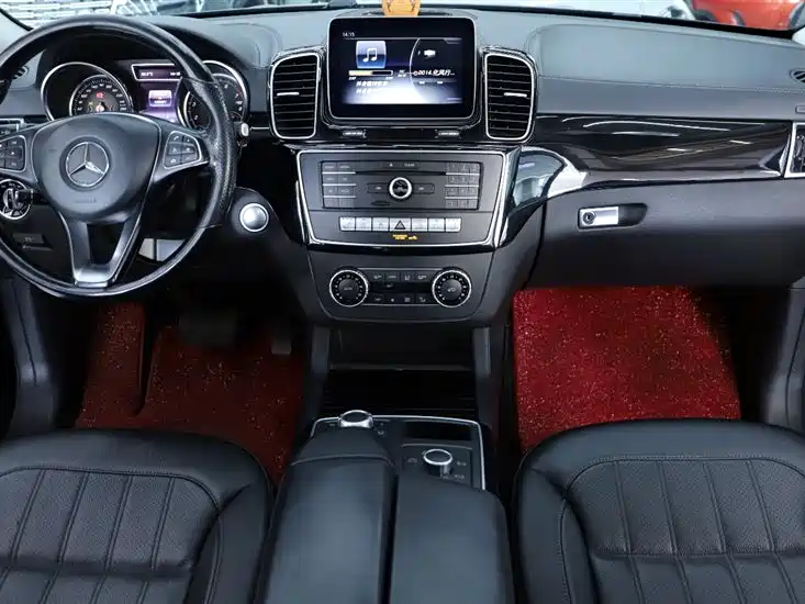 Mercedes-Benz GLE 2018 GLE 320 4MATIC Dynamic Ultimate Edition фото 13