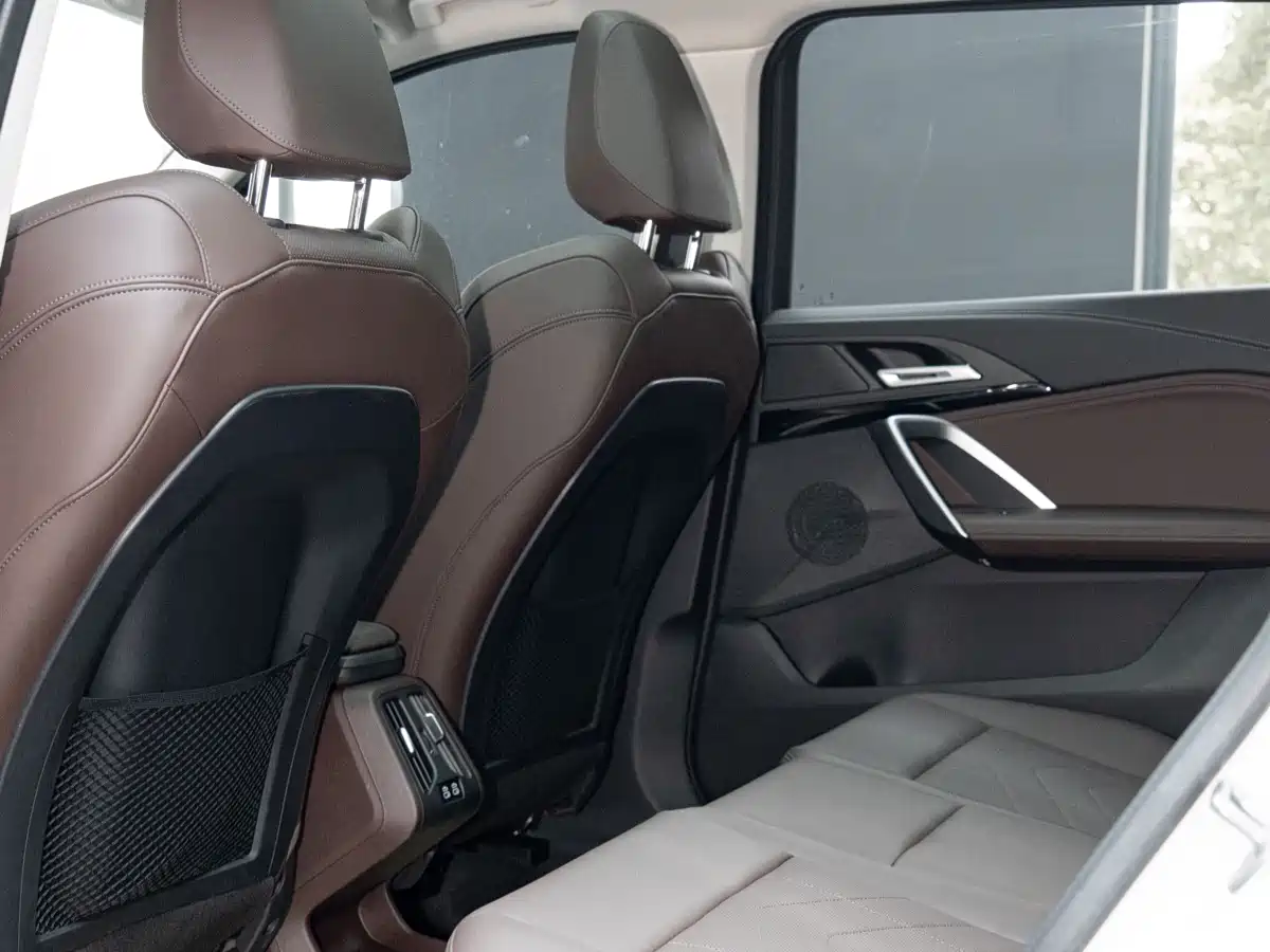 BMW X1 2023 sDrive20Li X Design Package фото 12