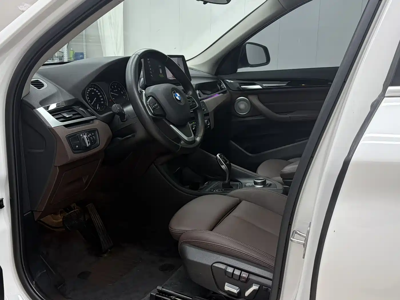 BMW X1 2022 sDrive20Li Fashion фото 8