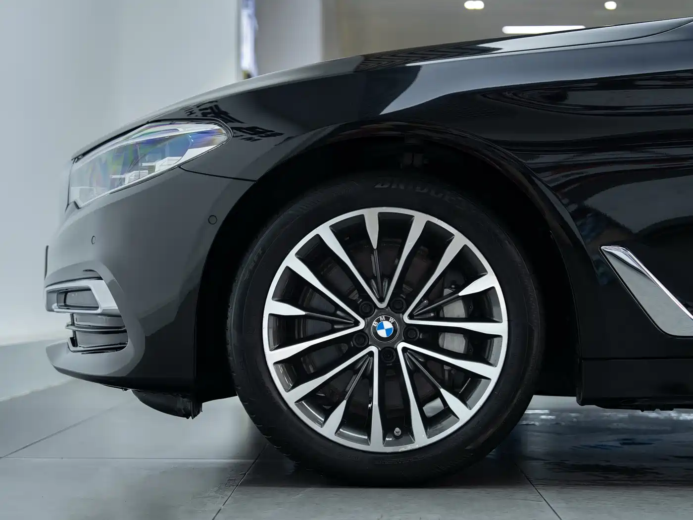 BMW 5 Series 2020 530Li Premium Luxury Package фото 9