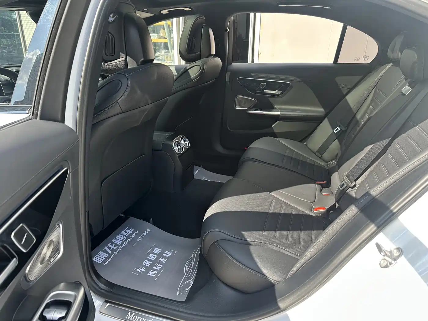 Mercedes-Benz C-Class 2023 C 260 L Night Edition Sport фото 7