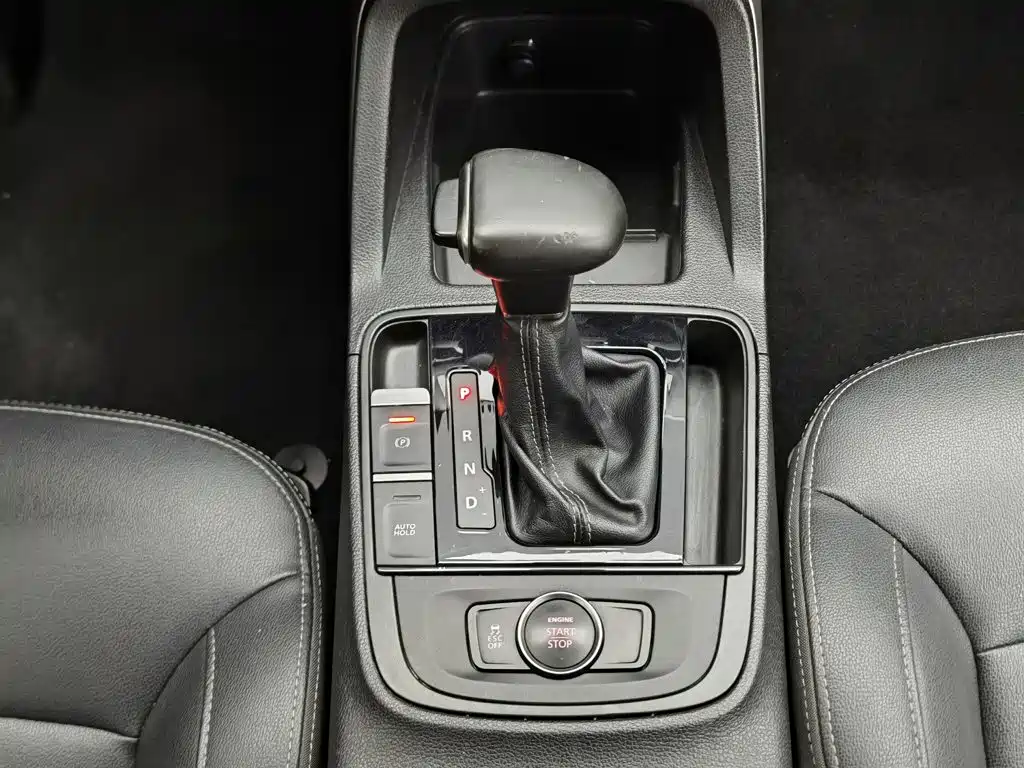 Qoros 5 2019 2018 Facelift 1.6T Automatic Leading