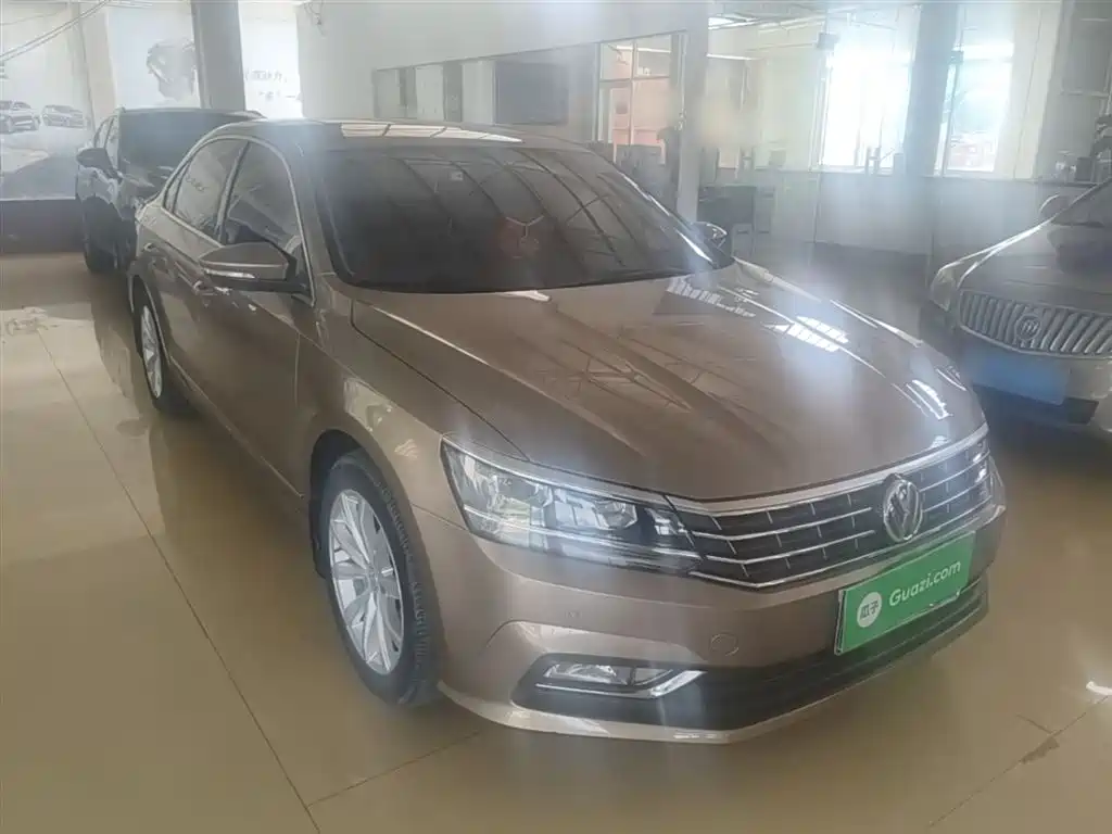 Volkswagen Passat 2017 330TSI DSG Prestige фото 4