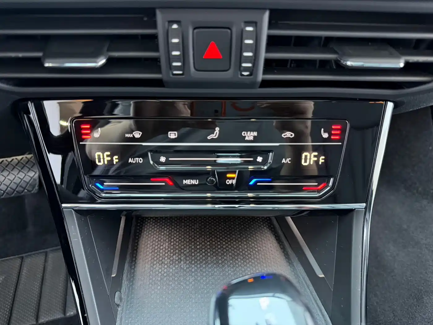Volkswagen Passat 2023 Facelift 280TSI Business Edition фото 9