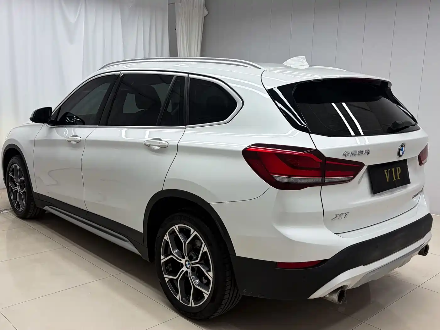 BMW X1 2022 sDrive20Li Fashion фото 6