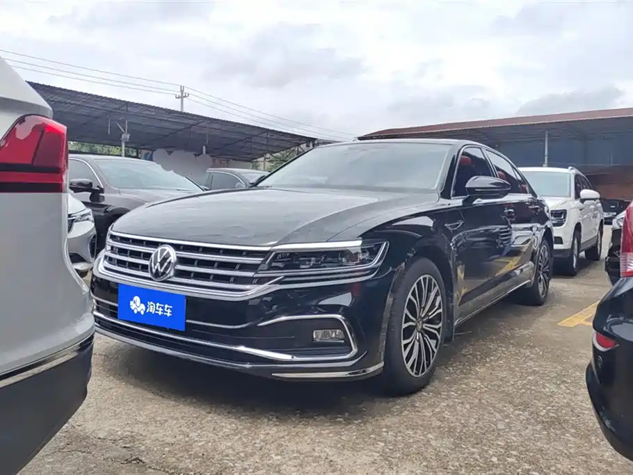 Volkswagen Phideon 2021 380TSI Luxury Edition фото 2
