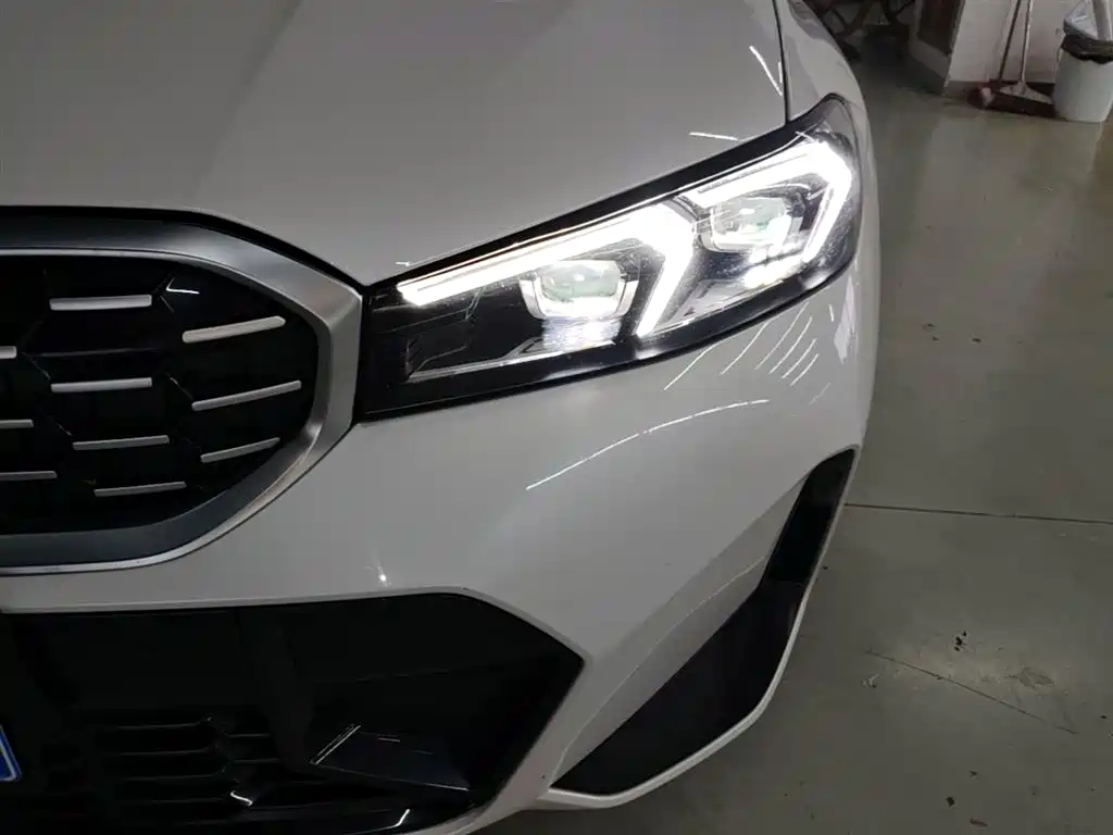 BMW 3 Series 2023 325Li M Sport Package фото 24