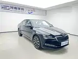 Фото 3 - Škoda Superb