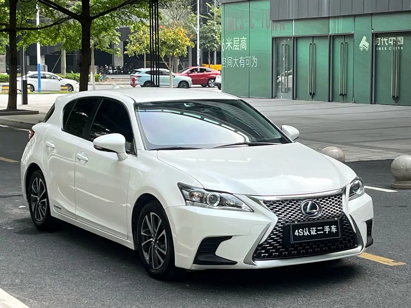 Lexus CT 2017 CT200h Elite Edition Monochrome China V фото 2