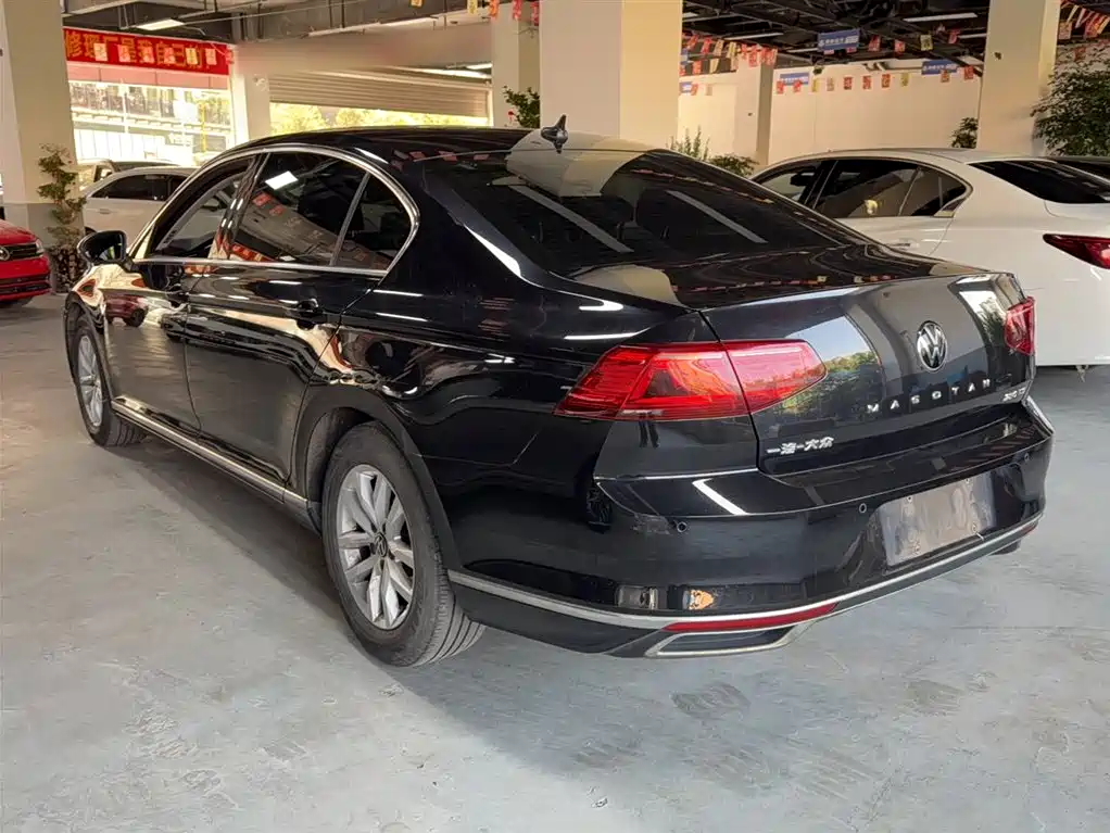 Volkswagen Magotan 2020 280TSI DSG Comfort фото 10