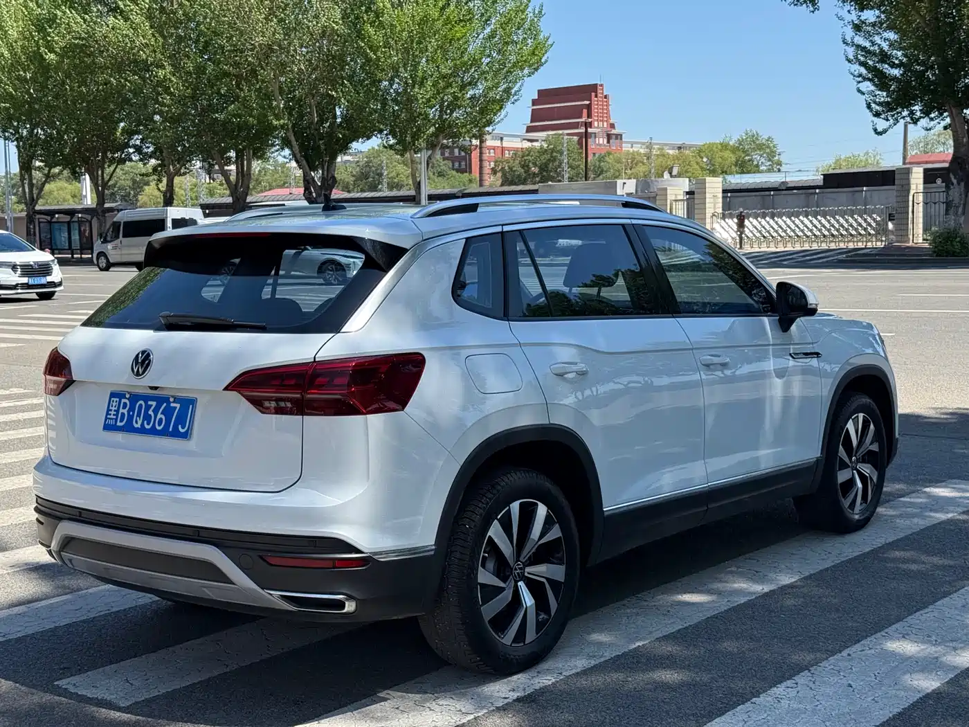 Volkswagen Tayron 2022 280TSI 2WD Luxury Smart Connect Edition фото 6