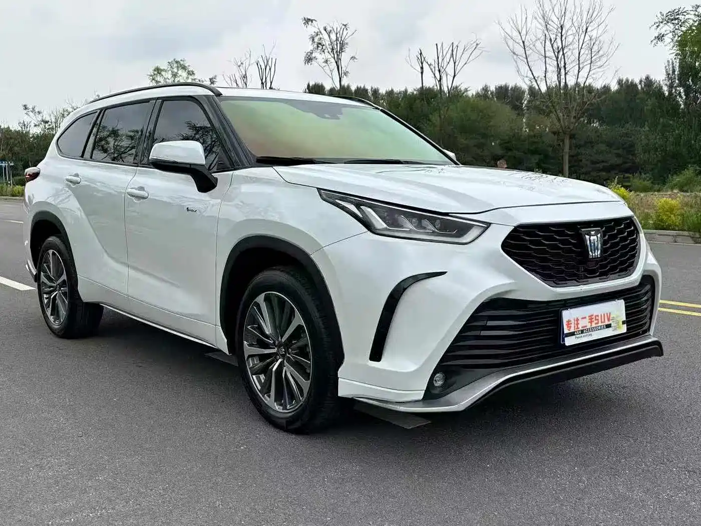 Toyota Crown Kluger 2024 2.5L HEV 4WD Luxury Edition фото 2