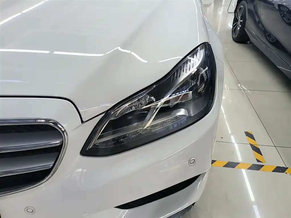 Mercedes-Benz E-Class 2015 E 260 L Sport фото 23