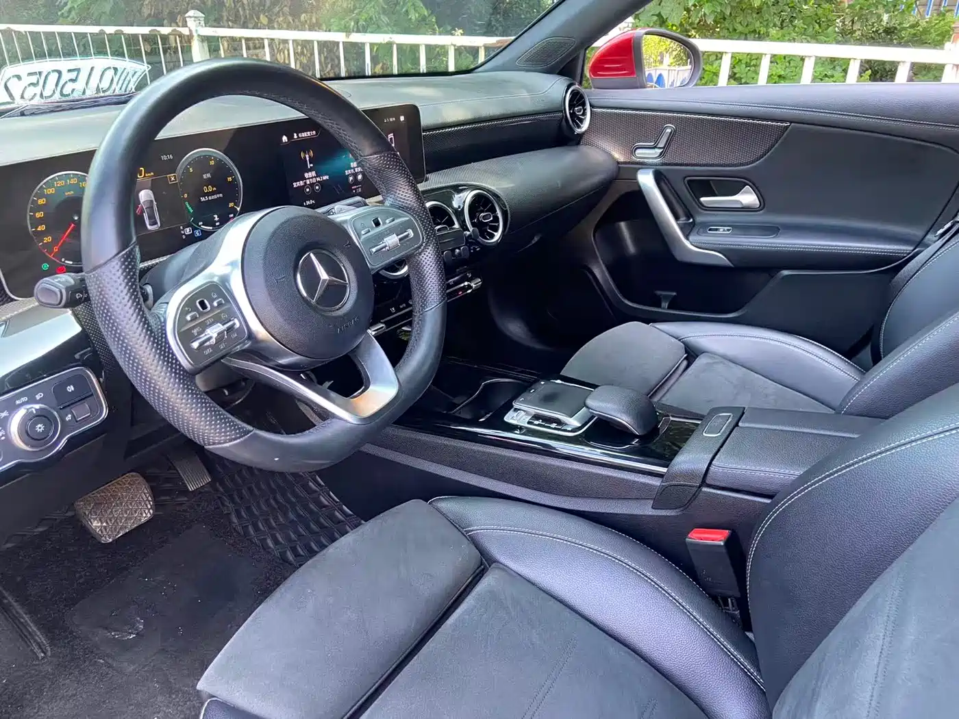 Mercedes-Benz A-Class 2019 A 200 L Sport Sedan фото 4