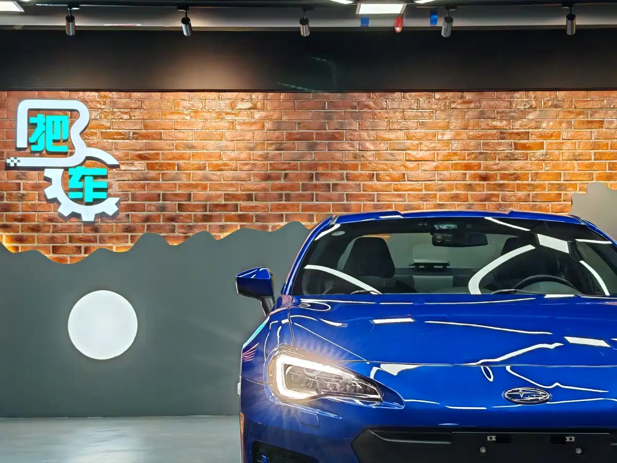 Subaru BRZ 2020 2.0L Manual type-RS фото 5