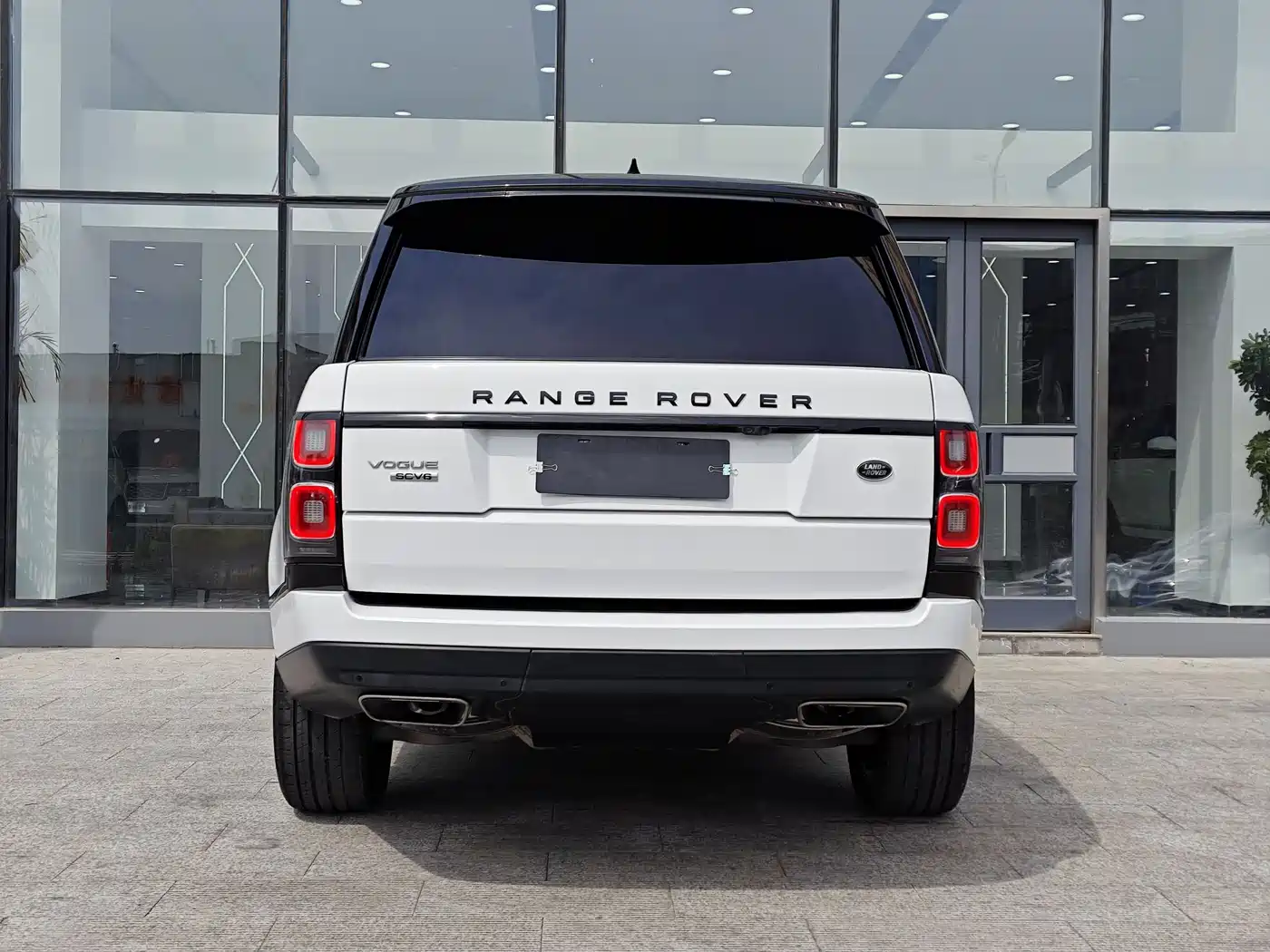 Land Rover Range Rover 2018 3.0 SC V6 Vogue Heritage Edition фото 5