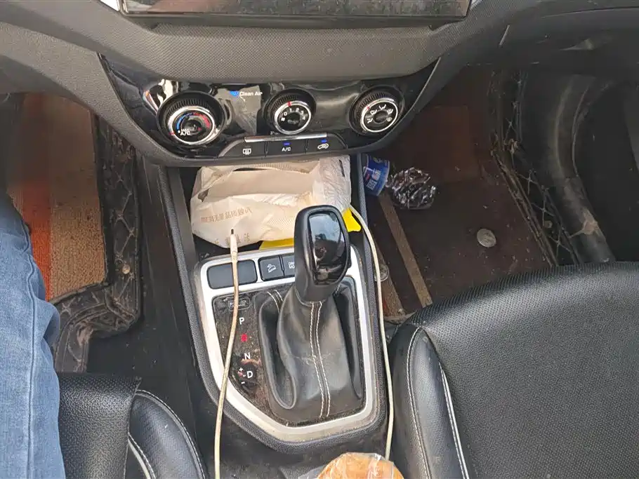 Hyundai Beijing Hyundai ix25 2017 1.6L Automatic Smart Edition фото 16