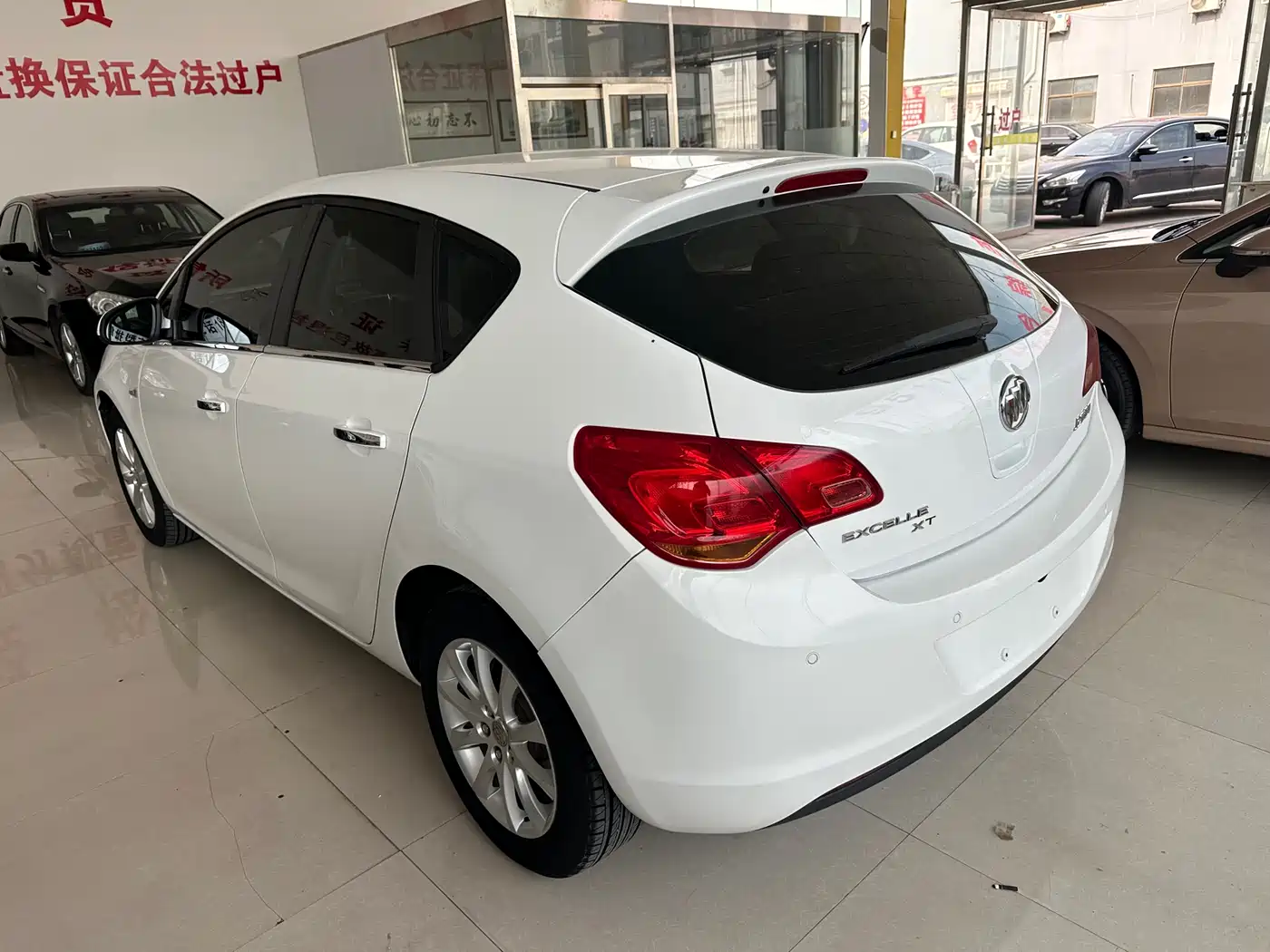 Buick Excelle 2014 XT 1.6L Automatic Fashion фото 8