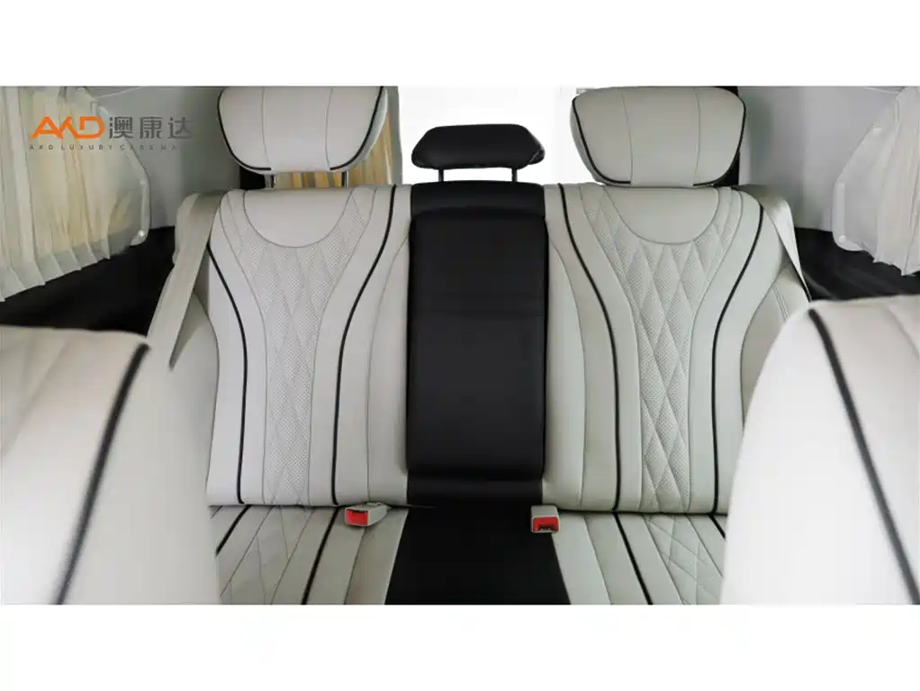 Mercedes-Benz Vito 2021 2.0T Elite 7-Seater фото 8