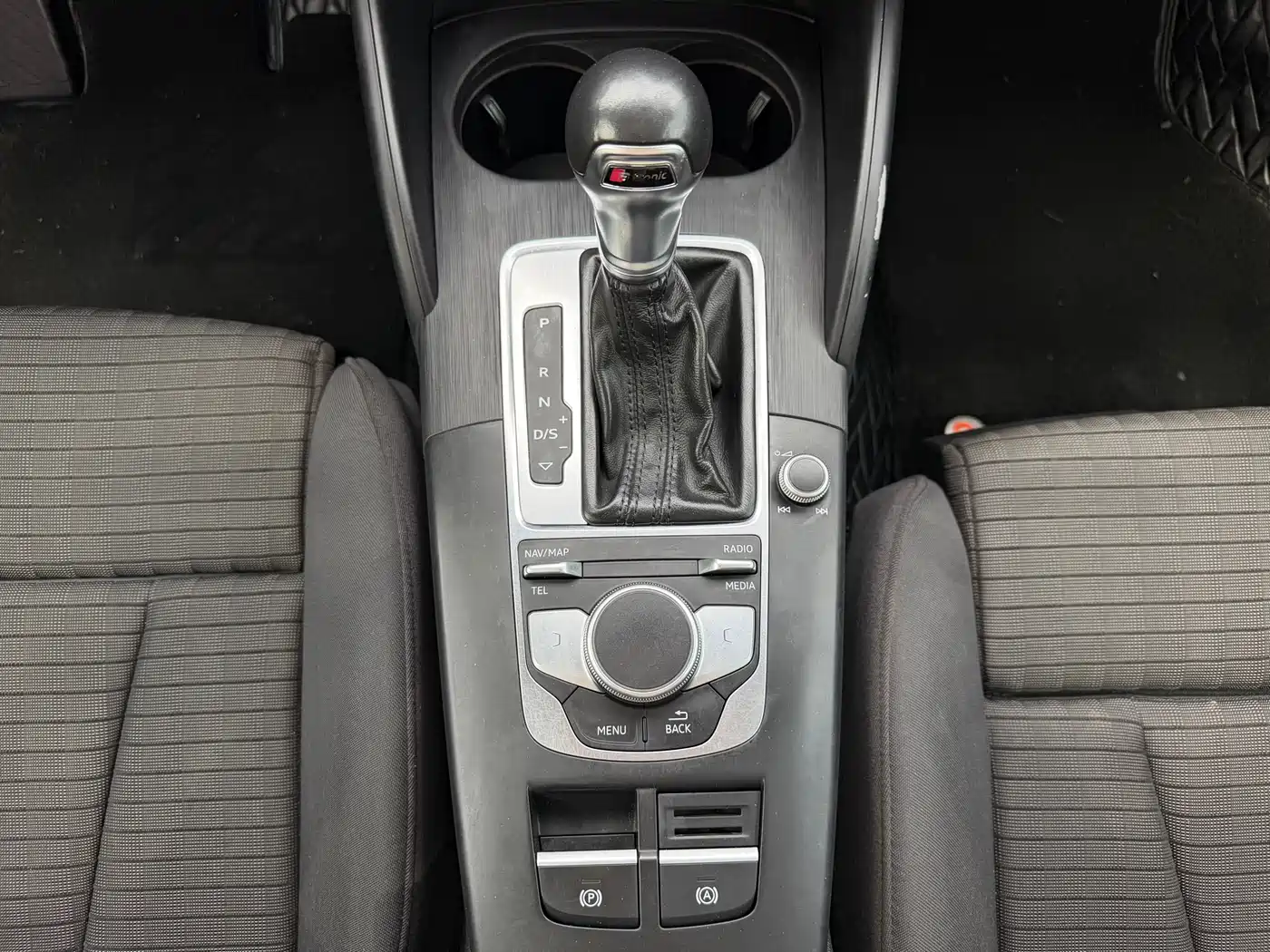 Audi A3 2018 30th Anniversary Limousine 35 TFSI Sport фото 10