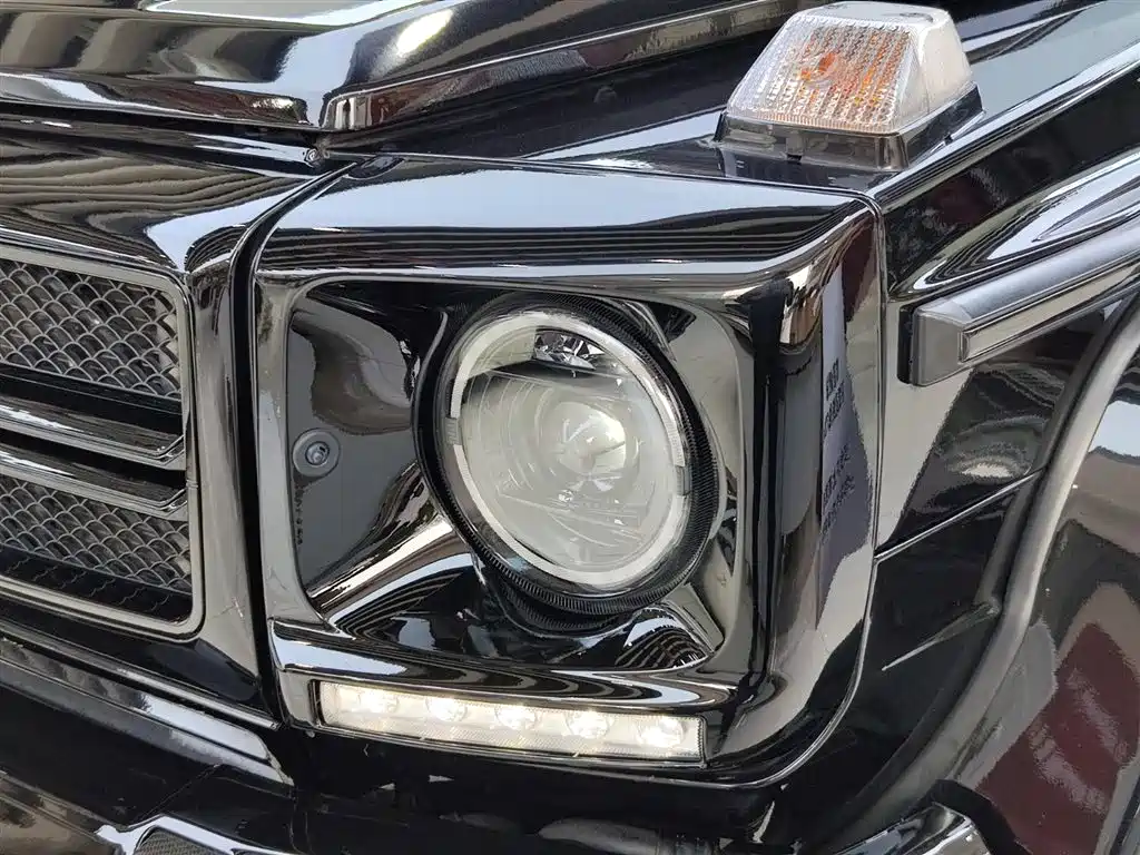 Mercedes-Benz G-Class 2018 G 500 designo Masterpiece Collector's Edition фото 7