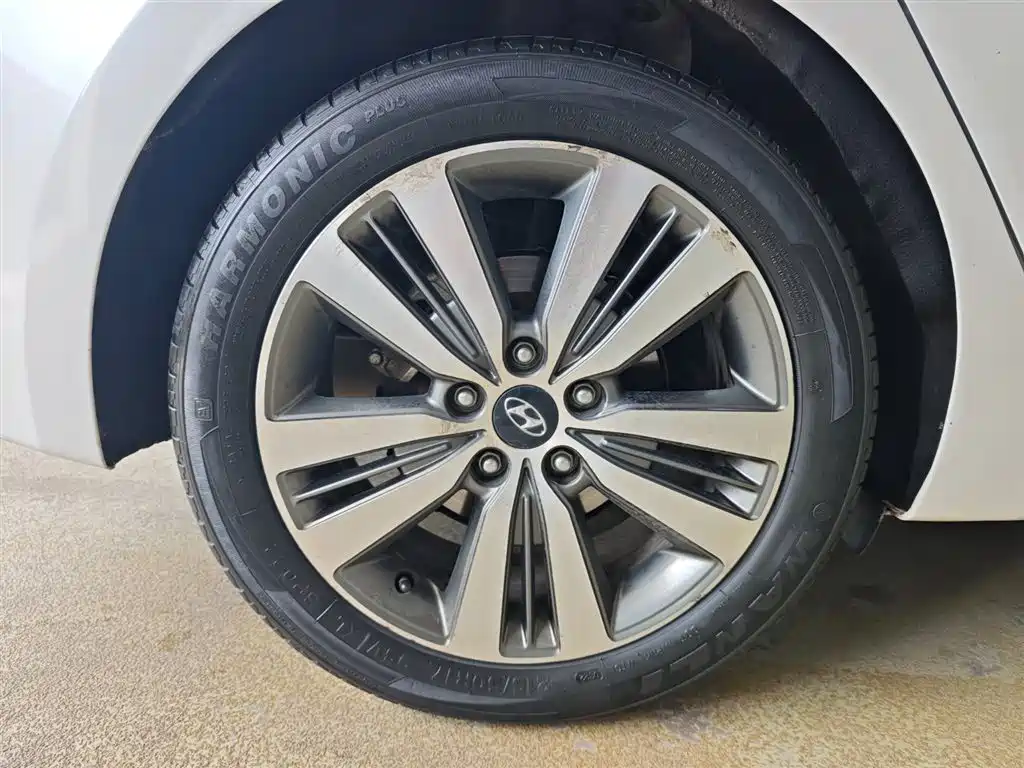 Hyundai Mistra 2016 1.6T Automatic Smart GLS фото 12