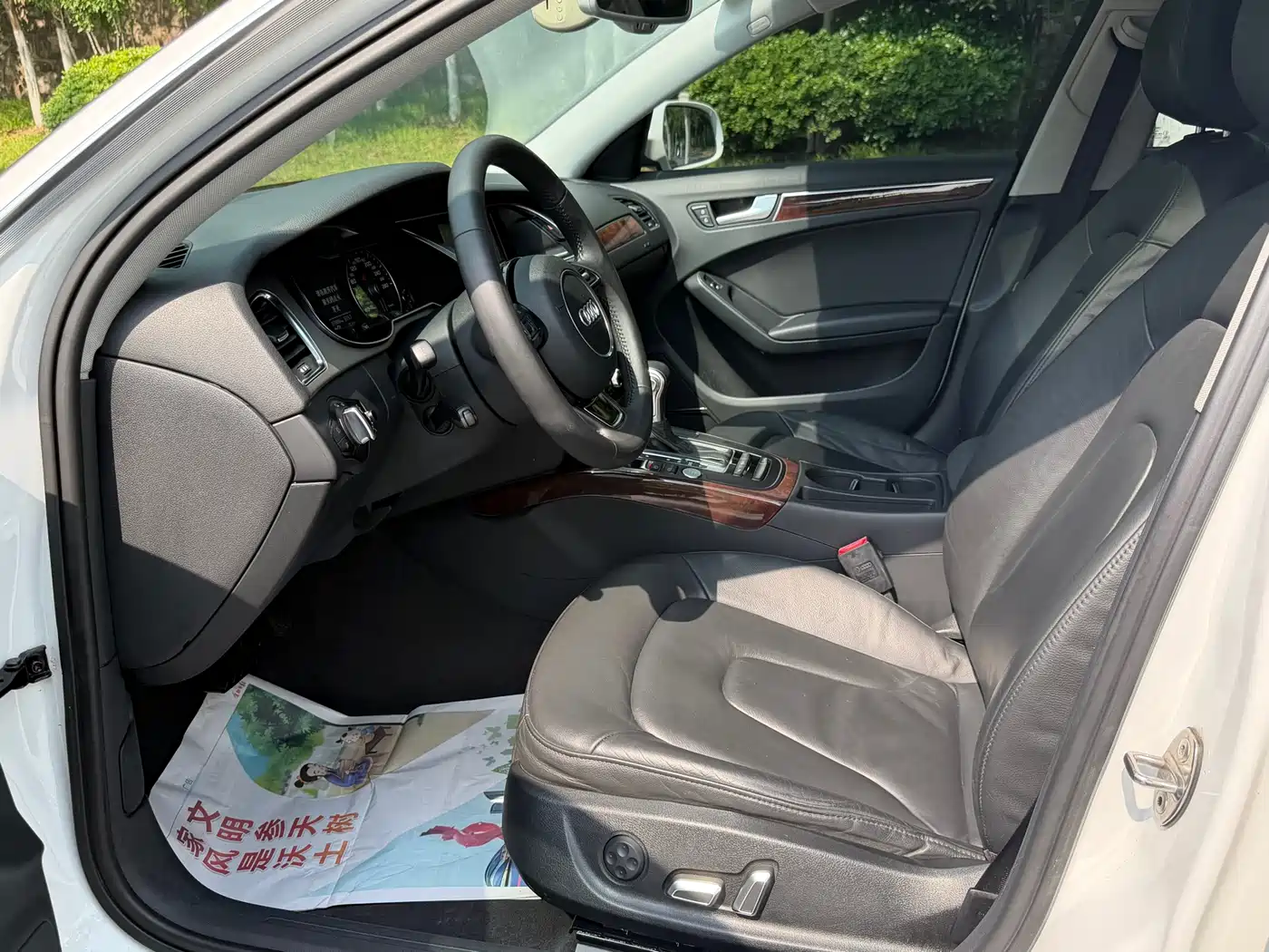 Audi A4L 2016 35 TFSI Collector's Edition S line Comfort фото 5