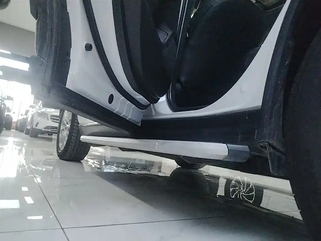Toyota Wildlander 2020 Dual Engine 2.5L E-CVT FWD Luxury фото 22