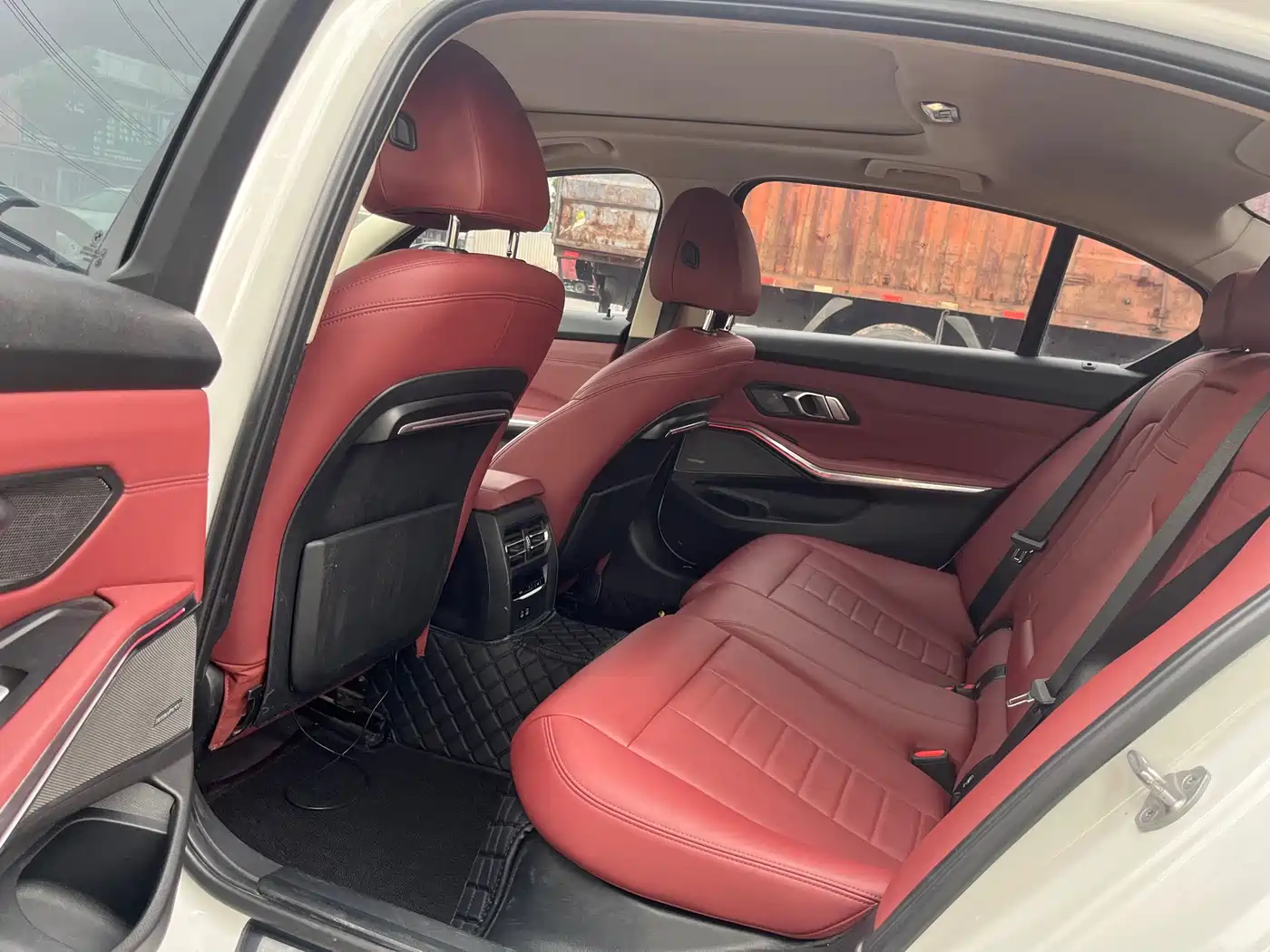 BMW 3 Series 2021 320Li M Sport Package фото 9