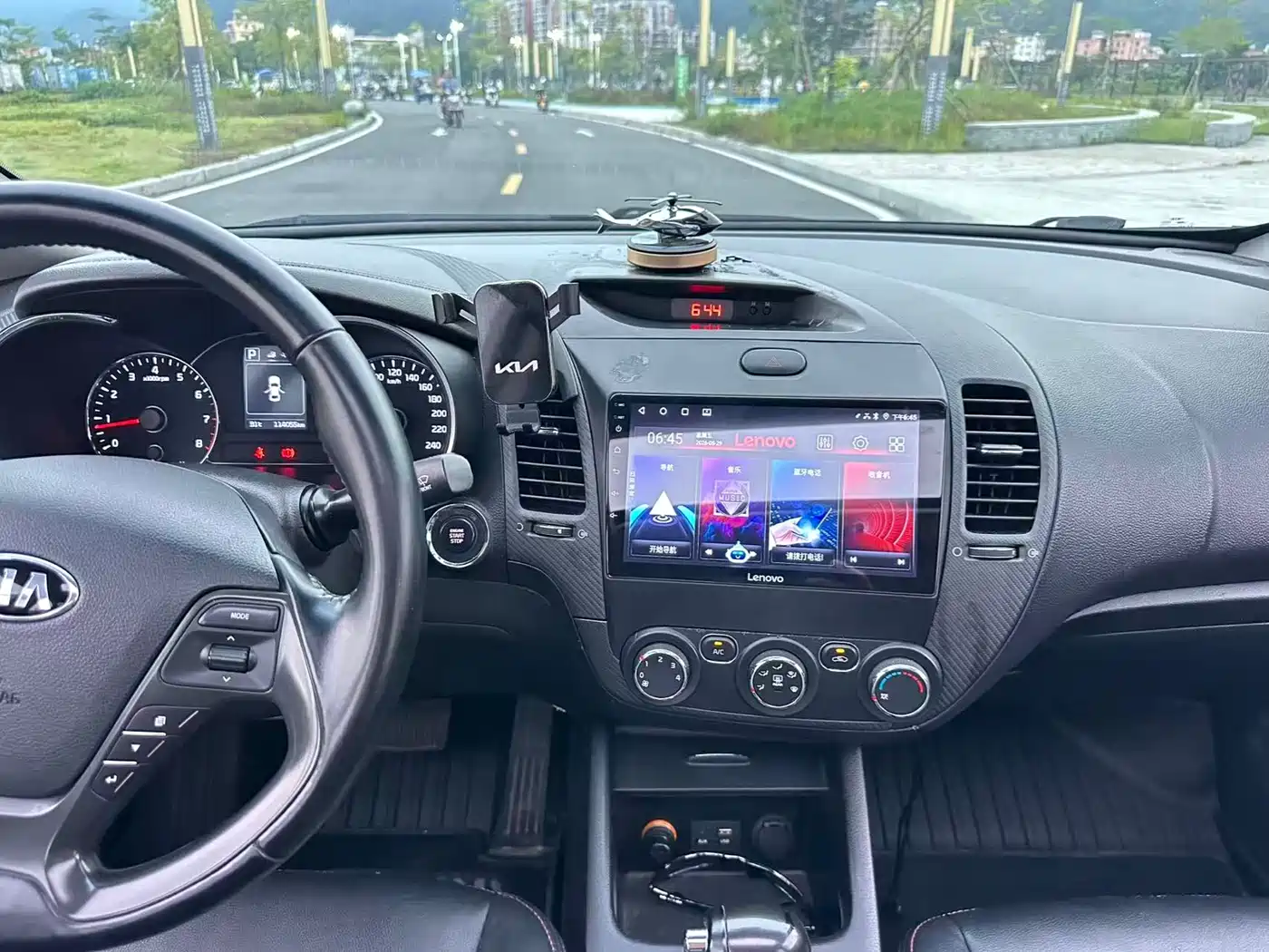 KIA K3