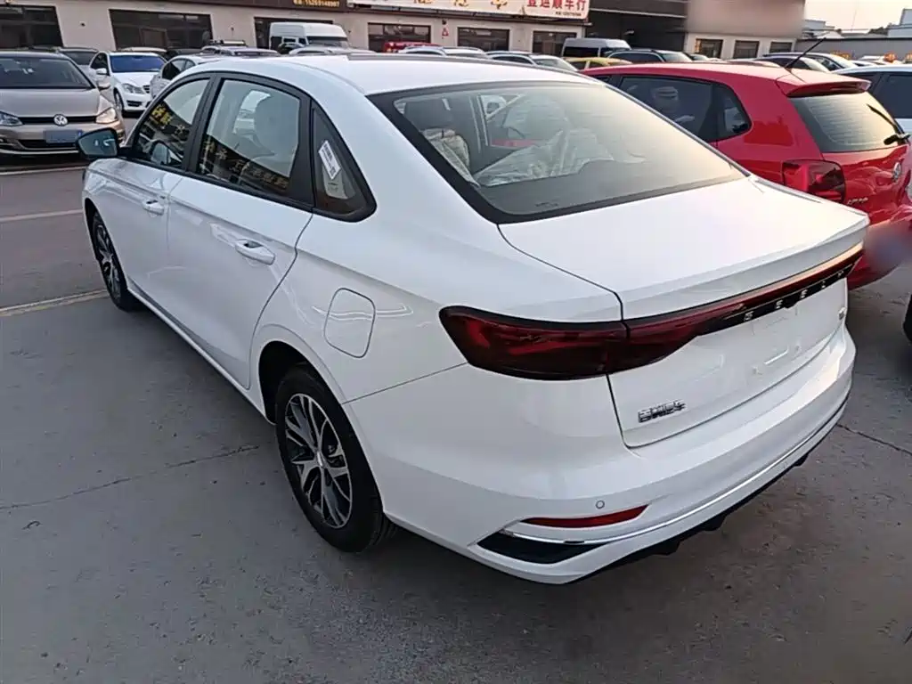 GEELY AUTOMOBILE EMGRAND