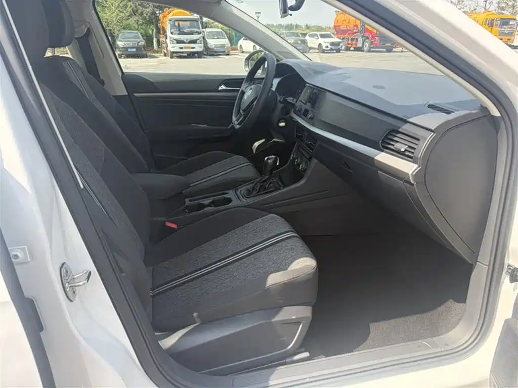 Volkswagen Lavida 2019 1.5L Automatic Trend Edition China VI фото 12