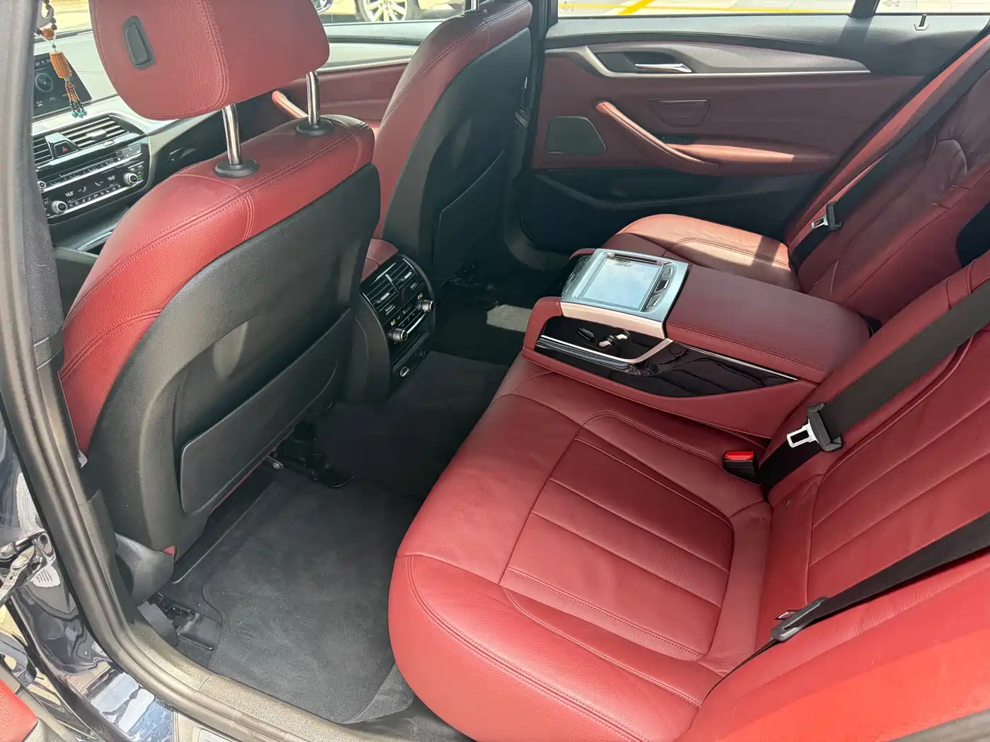 BMW 5 Series 2018 530Li Premium M Sport Package фото 13