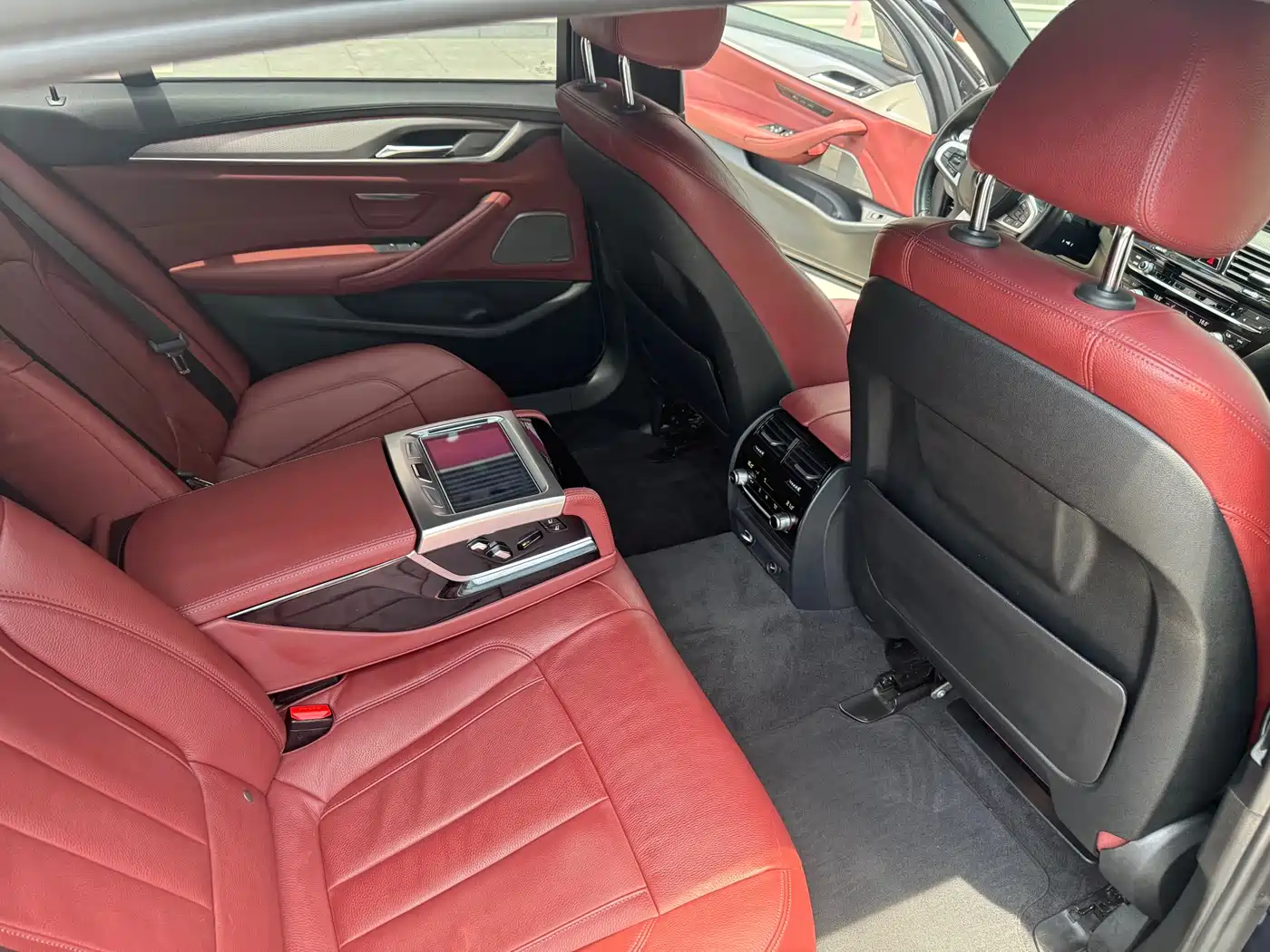 BMW 5 Series 2018 530Li Premium M Sport Package фото 18