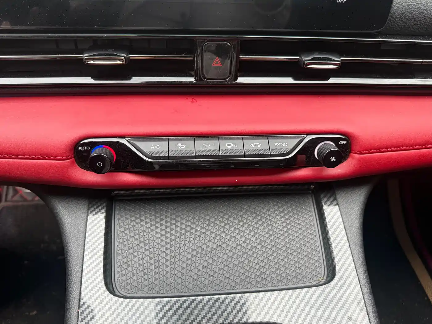 GAC Trumpchi Trumpchi Emkoo 2022 270T DCT J16 Galaxy Fighter Edition фото 17