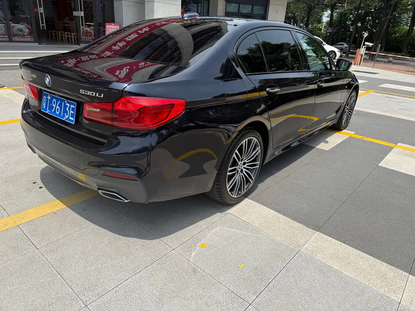 BMW 5 Series 2018 530Li Premium M Sport Package фото 6