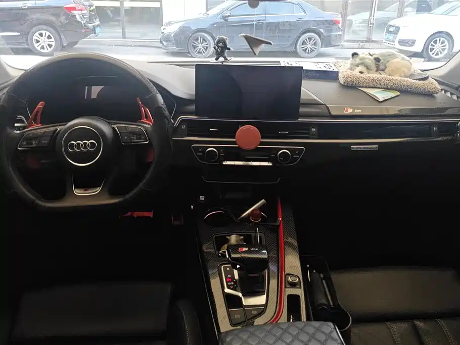 Audi A4L 2020 40 TFSI Luxury Dynamic фото 12