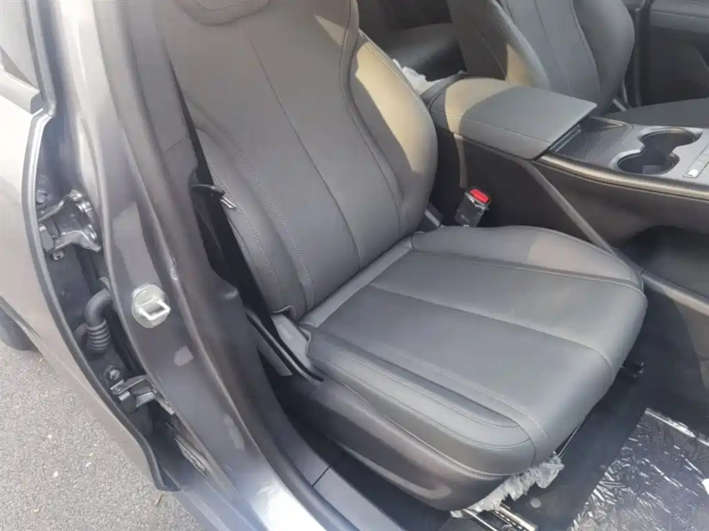BYD Qin PLUS 2026 DM-i Smart Edition 128KM Progressive фото 25